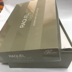 Raquel Welch Voltage, Large